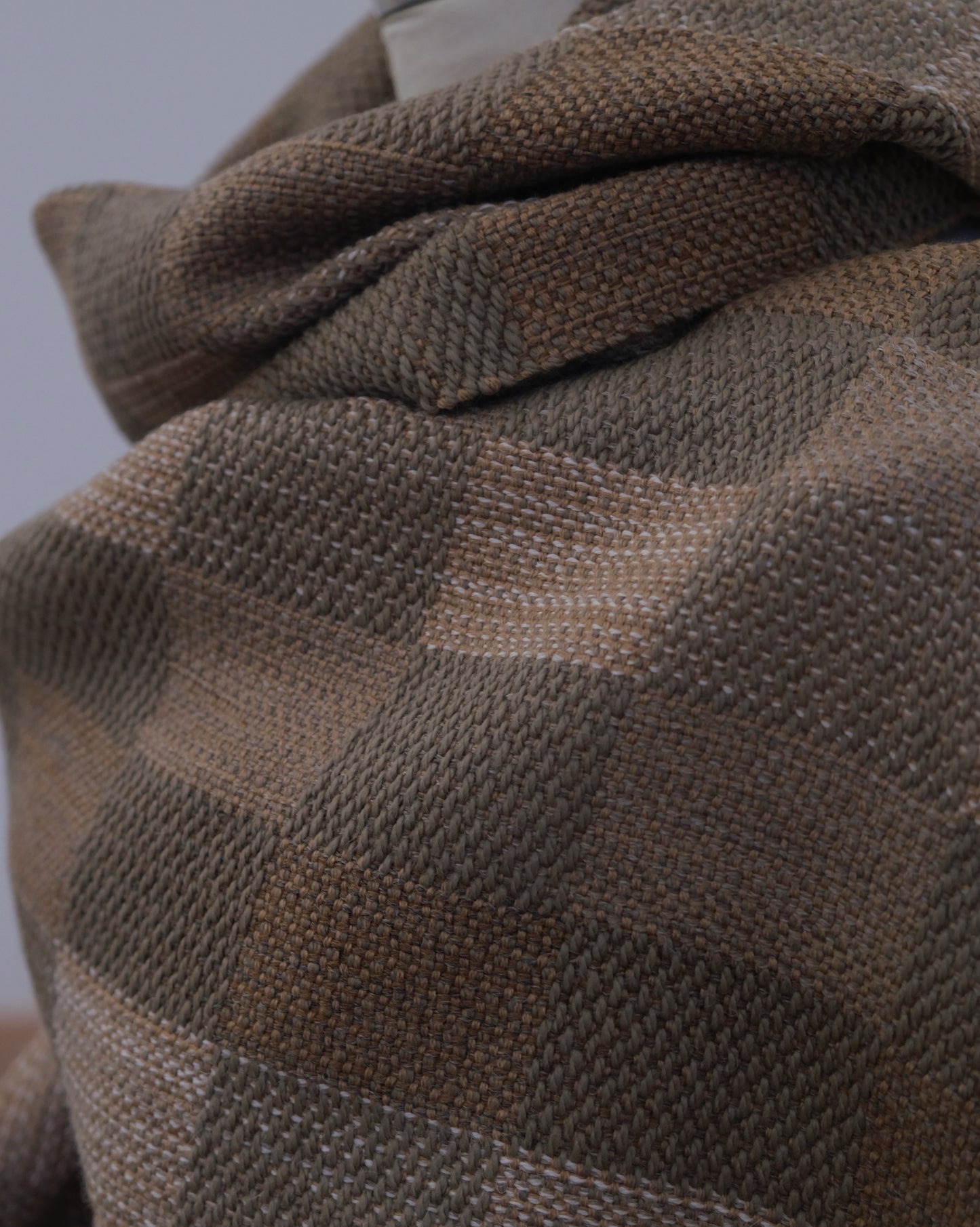 Foulard tissé à carreaux